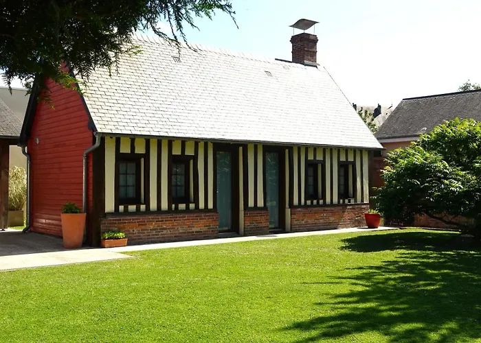 Clos Des Paquerettes : Maison Avec Jardin Privatif